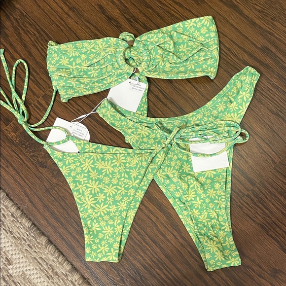 Kulani Kinis Other - Kulani Kinis Banana Cabana 3 piece set
